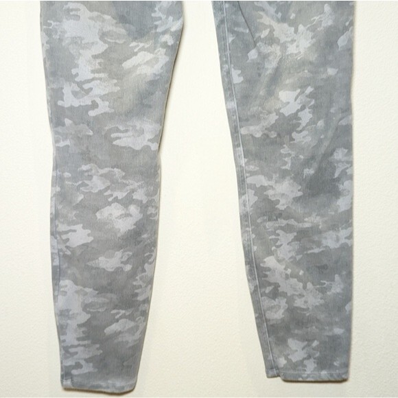 SPANX Jean-ish Ankle Camo Leggings - Picture 9 of 14